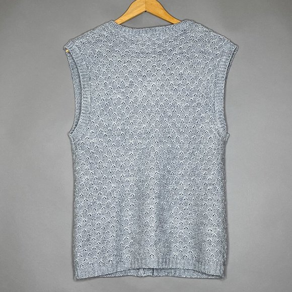 Alfred‎ Dunner Crochet Button Down Gray Vest Size Medium - Picture 7 of 8